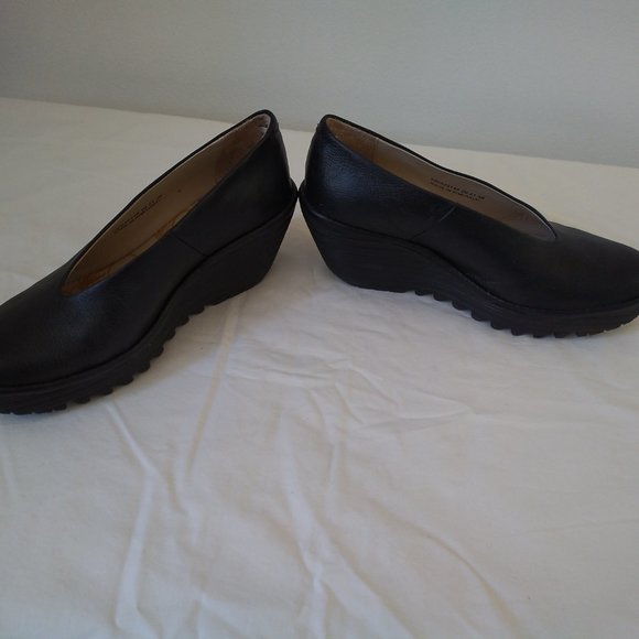 Black Fly London wedge pumps - Picture 4 of 8